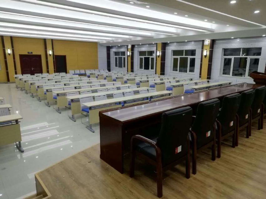 點擊查看詳細信息<br>標題：會議桌系列案例 閱讀次數(shù)：1044
